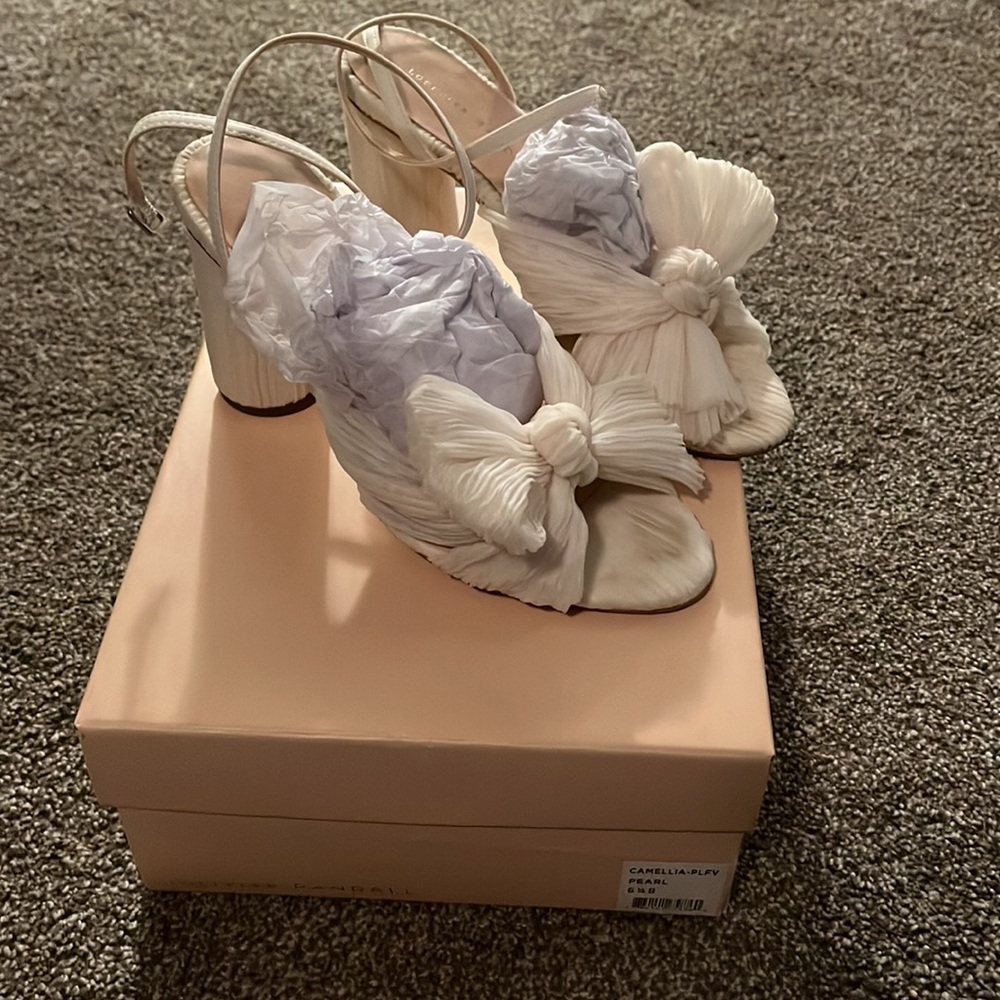 Loeffler Randall Camellia Pearl Pleated Bow Heel Size 6.5 B